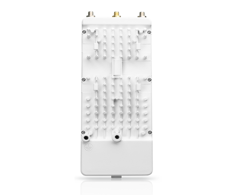 UBIQUITI AIRFIBER AF-5XHD - Radio conectorizado AirFiber X clase Carrier para uso exterior en frecuencias de 4.8GHz a 6.2GHz, alcanza velocidades de hasta 1 Gbps con 26 dBm de potencia de transmisión utilizando tecnología LTU , IP67, 1 Puerto RJ45 GbE.